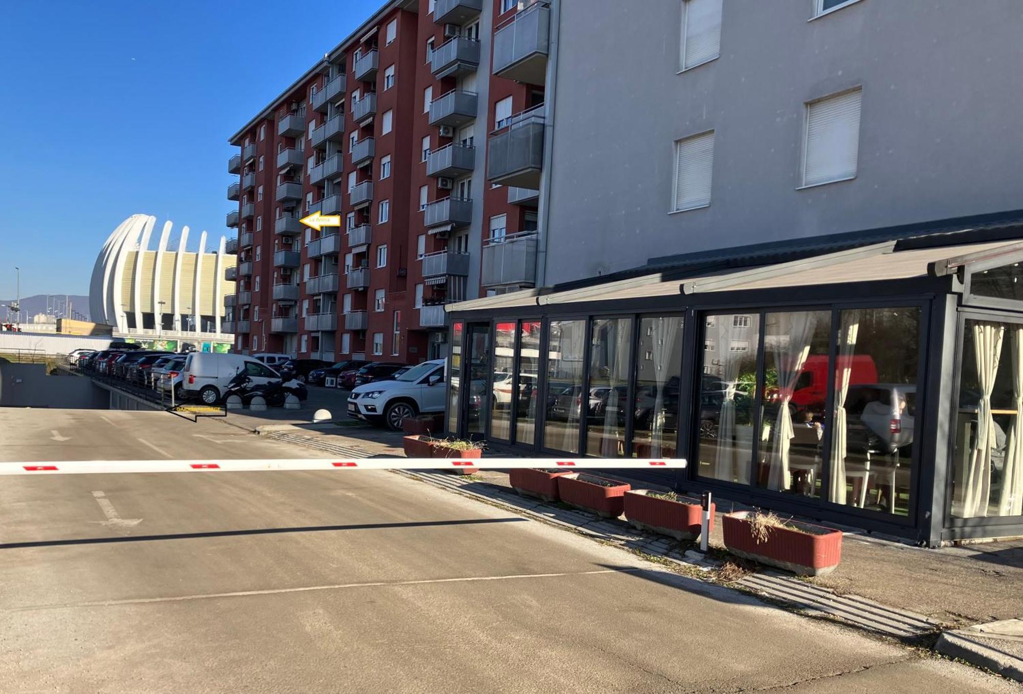 Delux Apartment La Arena With Private Garage Ζάγκρεμπ Εξωτερικό φωτογραφία